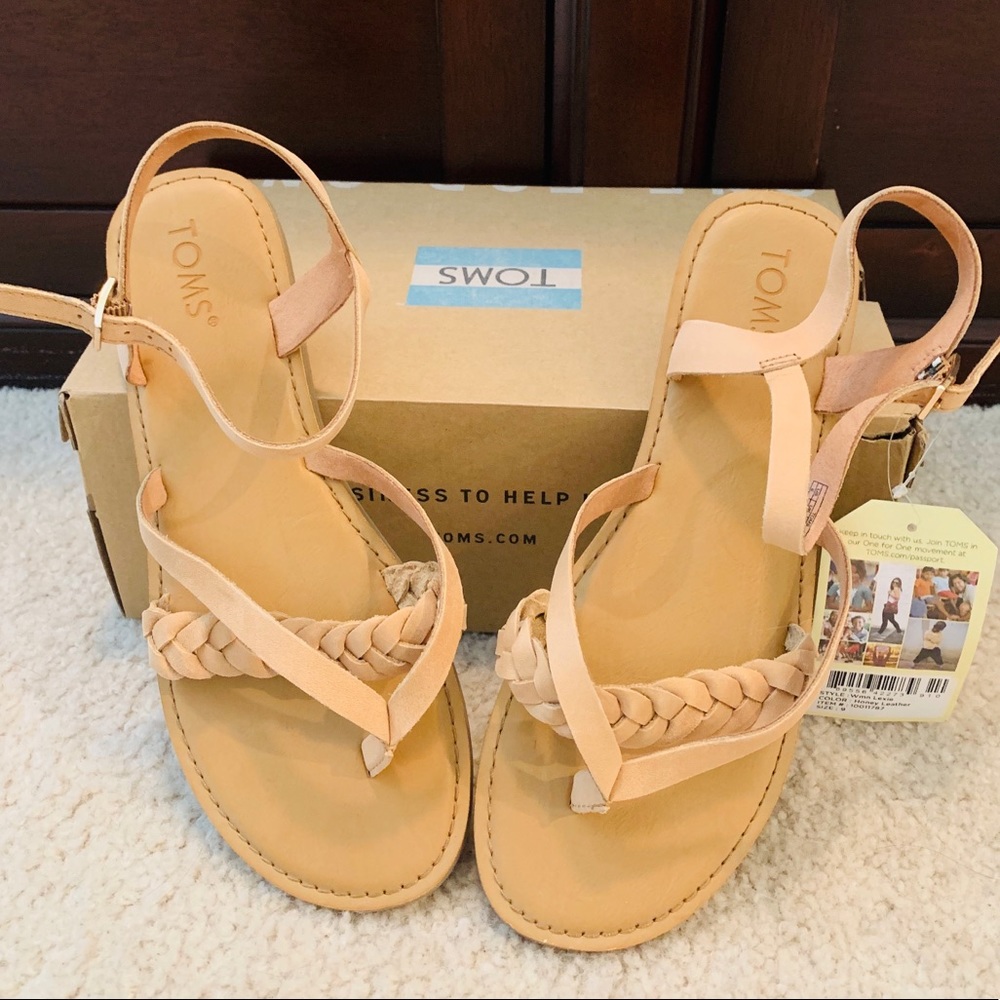 NWT Toms Sandal, Size 9